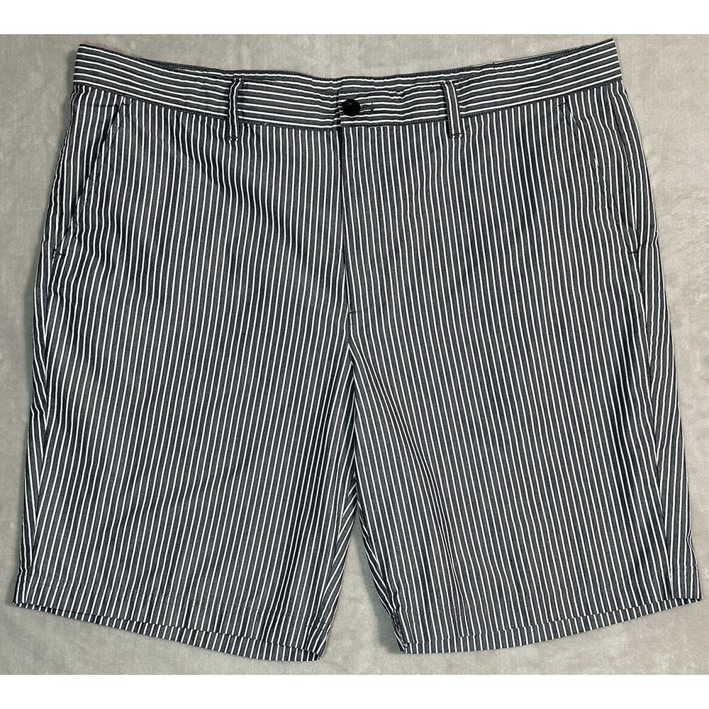 Izod Golf Mens 42 Blue White Vertical Striped Oxford Seersucker Chino Shorts